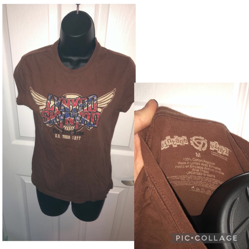 brown t-shirt